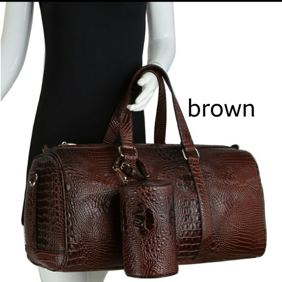 Embossed Duffle Set - Picture 2 of 8